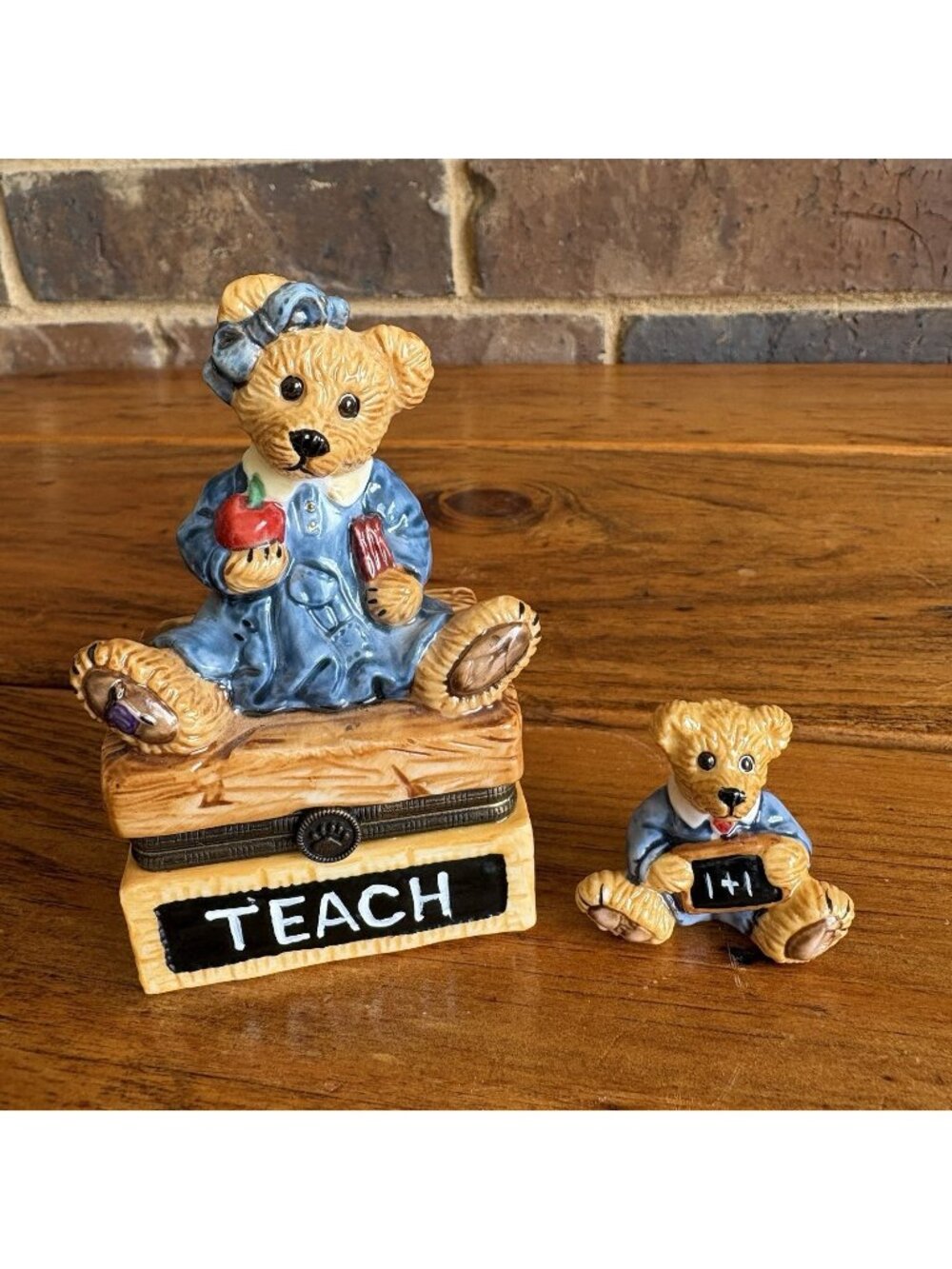 Boyds Bears Le Bearmoge MS. BRUIN..THE TEACHER  Porcelain Keepsake box  1st ED.